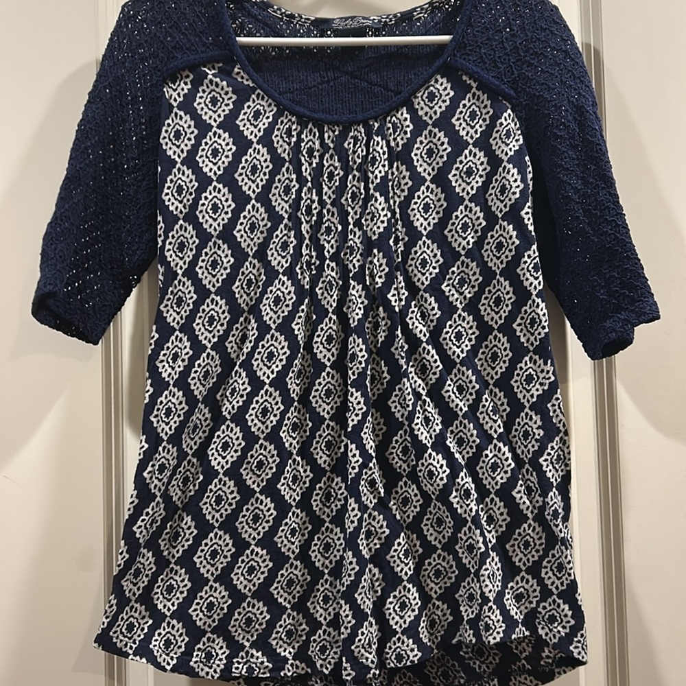 Lucky Brand womens embroidered detail top on 3/4 sleeves & back size L blue